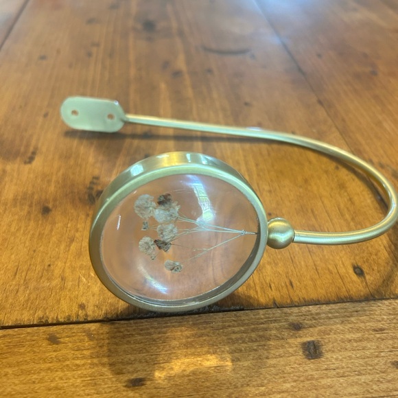 NWT Gold Curtain Tieback with Pressed Flowers - Picture 6 of 7